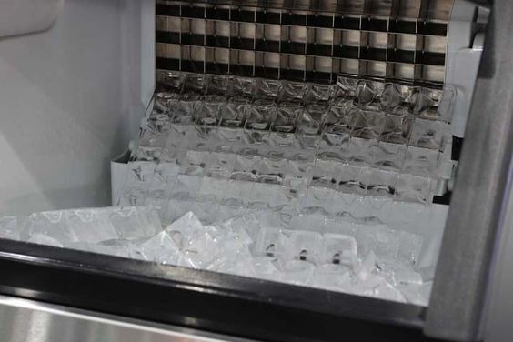 Reparación y mantenimiento de máquina de hielo en Monterrey